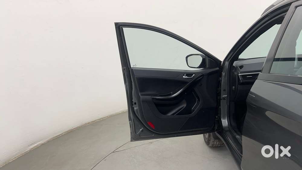 Tata Nexon Fearless Plus S 1.2 Revotron Petrol 6mt Dt, 2023, Petrol