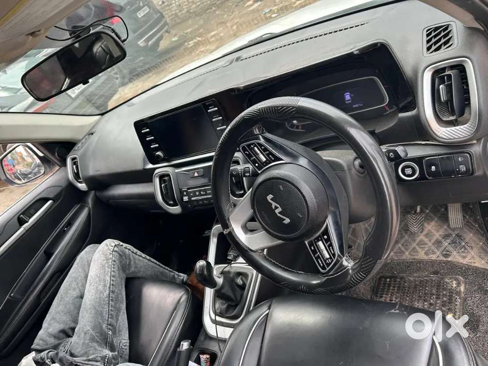 Kia Sonet 2023 Petrol 52000 Km Driven