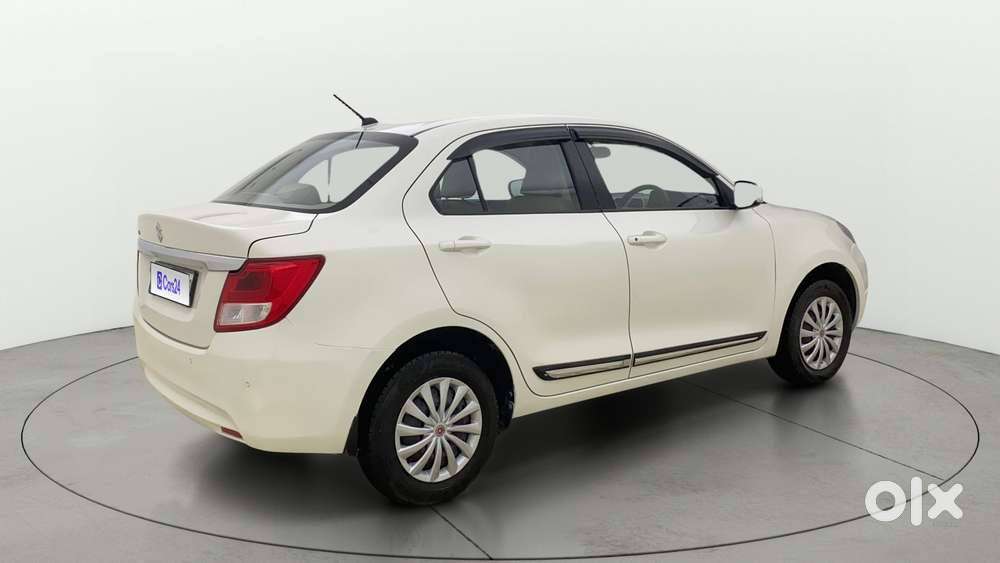Maruti Suzuki Swift Dzire 1.2 Vxi Bsiv, 2022, Petrol