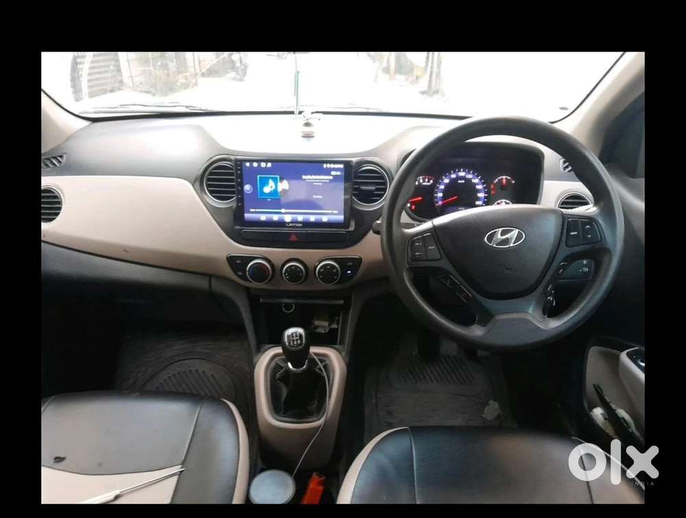 Red Colour Hyundai Xcent 2015 Petrol In Very Good Condition
