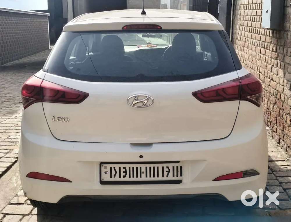 Hyundai I20 2017 Petrol 30000 Km Driven