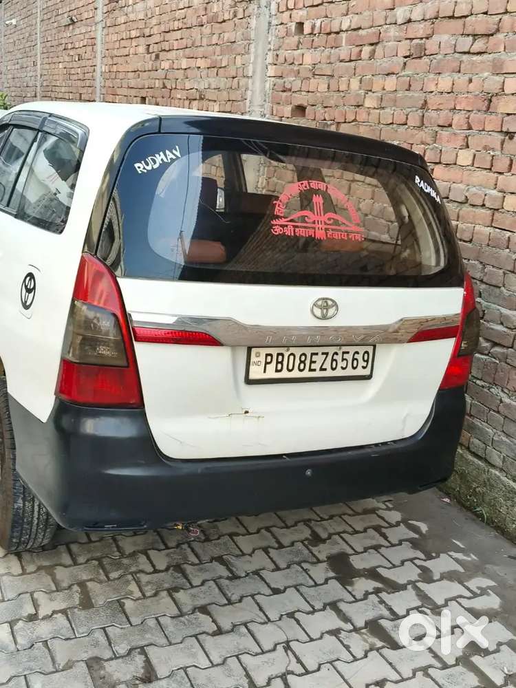 Toyota Innova G2 Diesel 2015