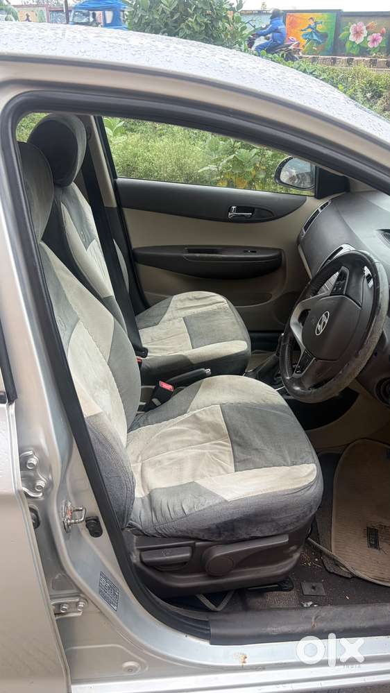 Hyundai I20 1.2 Sportz Option, 2011, Petrol