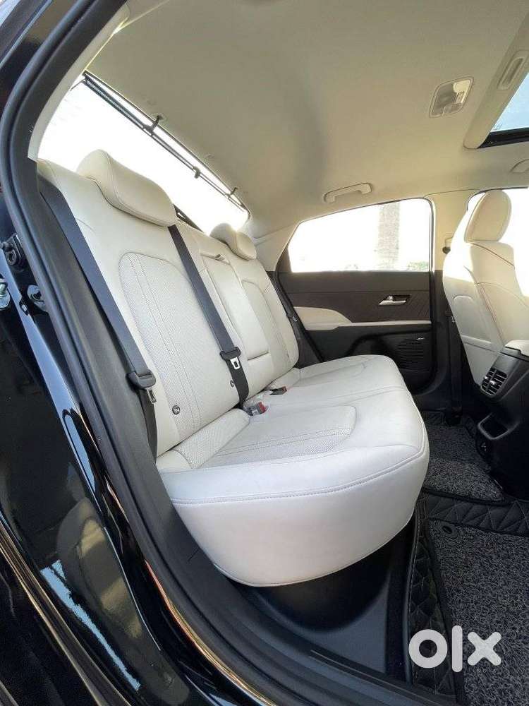 Hyundai Verna Sx(o) Petrol At, 2025, Petrol