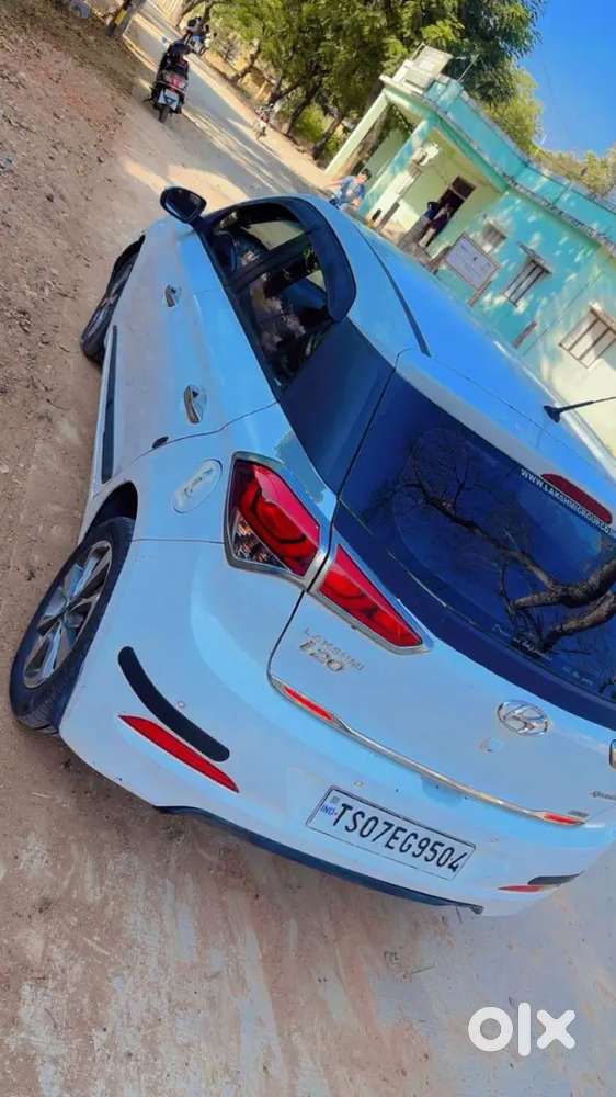 Hyundai Elite I20 2015 Petrol 97000 Km Driven