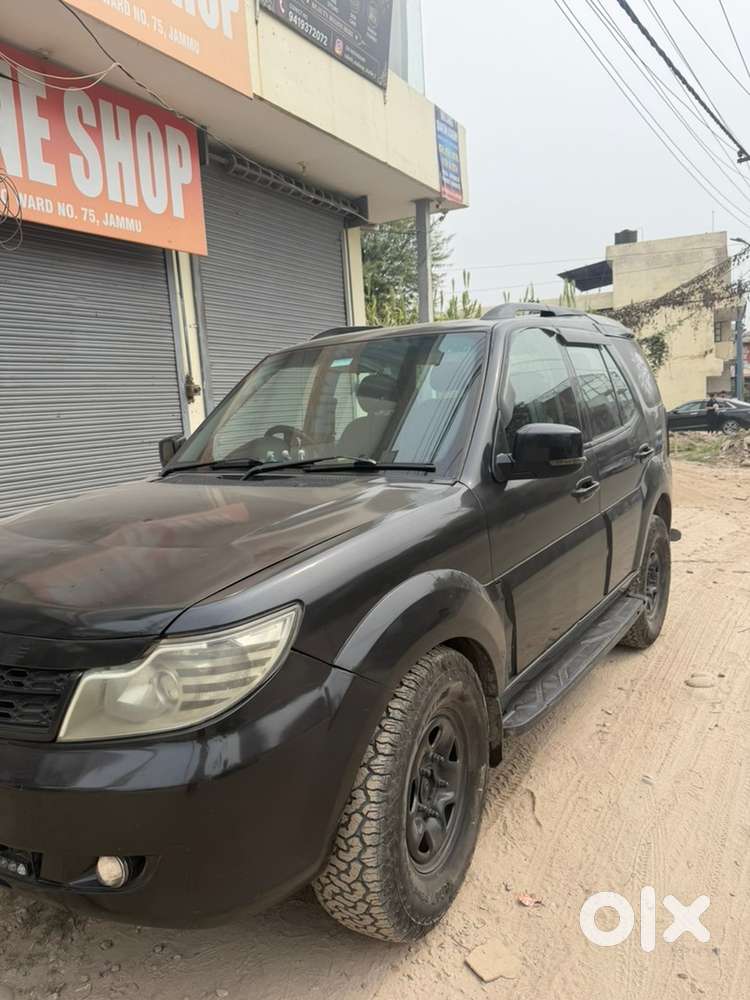 Tata Safari Storme 2014