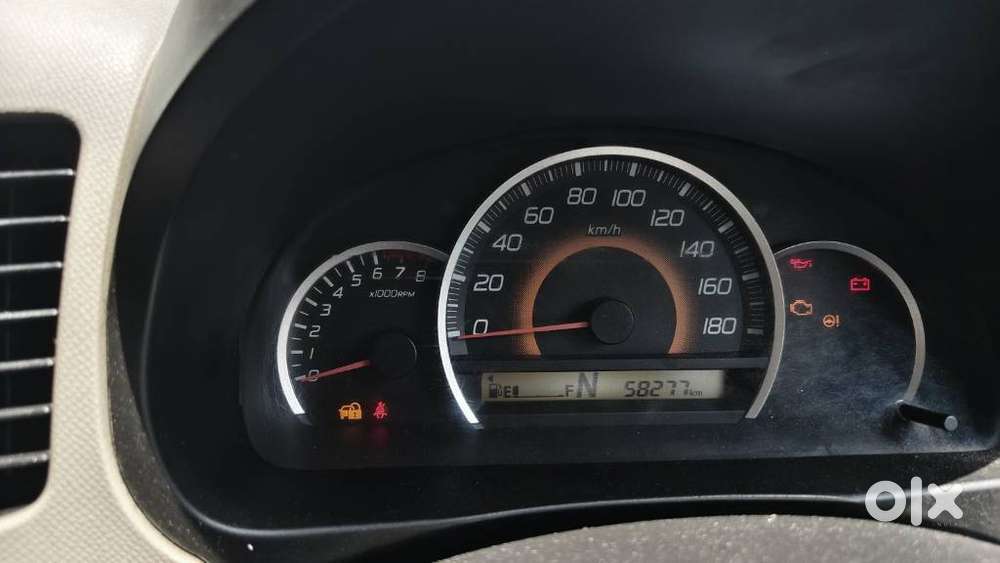 Maruti Suzuki Wagon R 1.0 2015-2019 Vxi Amt, 2016