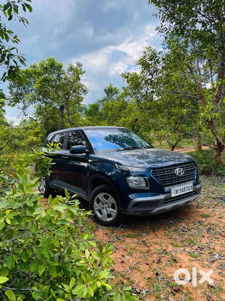 2021 Hyundai Venue Petrol(negotiable)