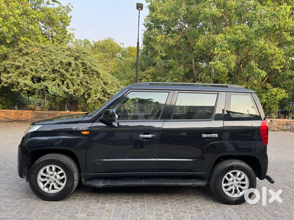 Mahindra Tuv 300 Mhawk100 T8 Dual Tone, 2017, Diesel