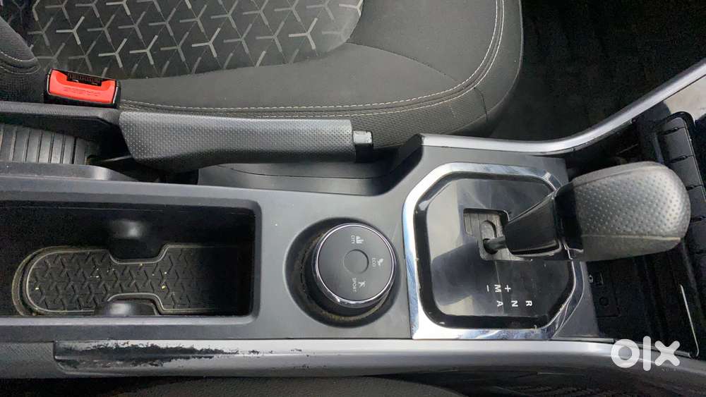 Tata Nexon 1.5 Revotorq Xma Amt, 2021, Petrol