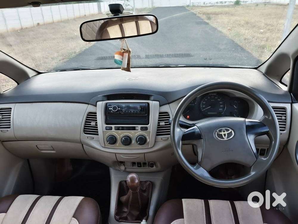 Toyota Innova 2.5 G (diesel) 8 Seater, 2012, Diesel