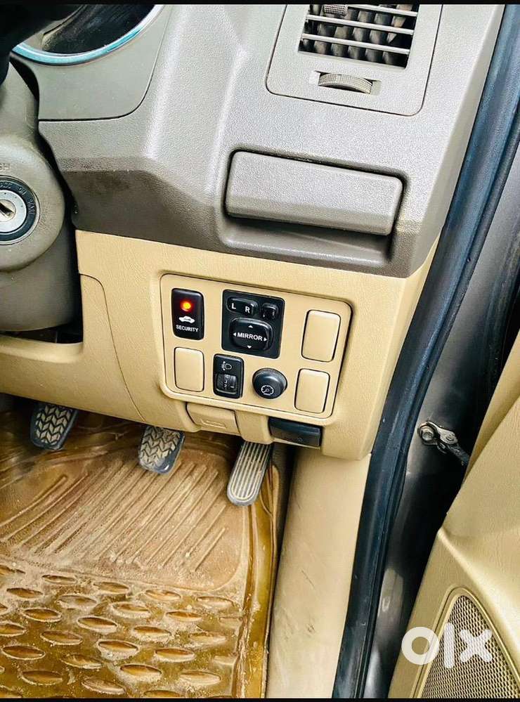 Toyota Fortuner 2010