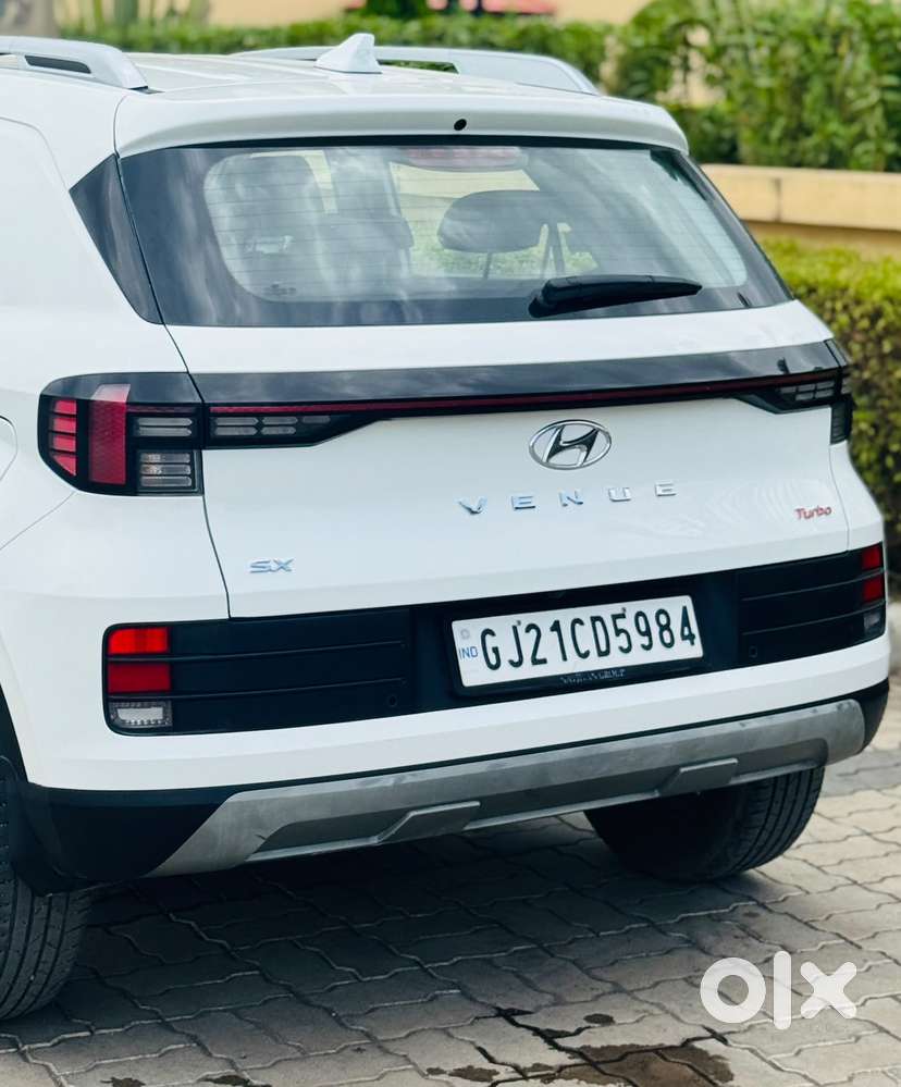 Hyundai Venue, 2023, Petrol