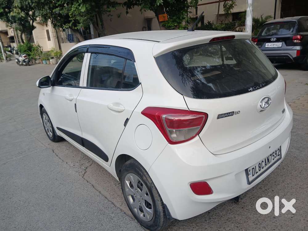 Hyundai Grand I10 Magna O At Petrol, 2016, Petrol