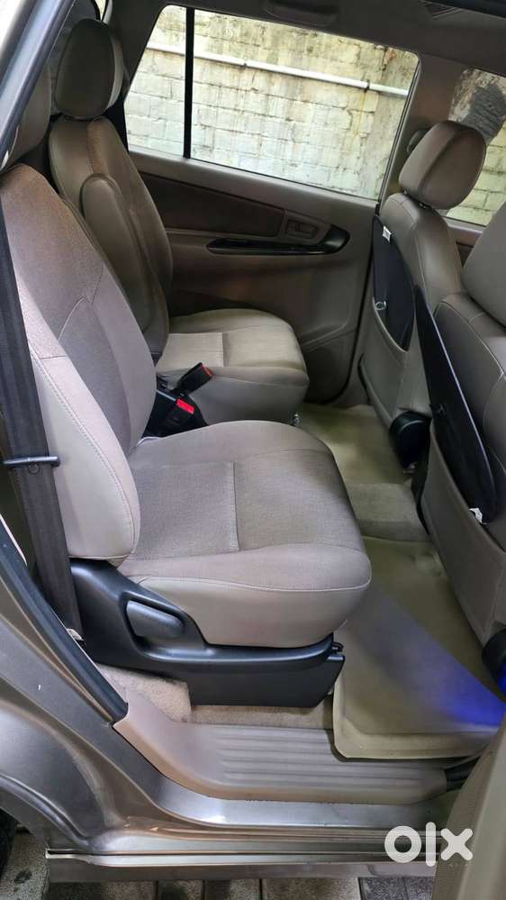 Toyota Innova 2015 Diesel Company Maintained