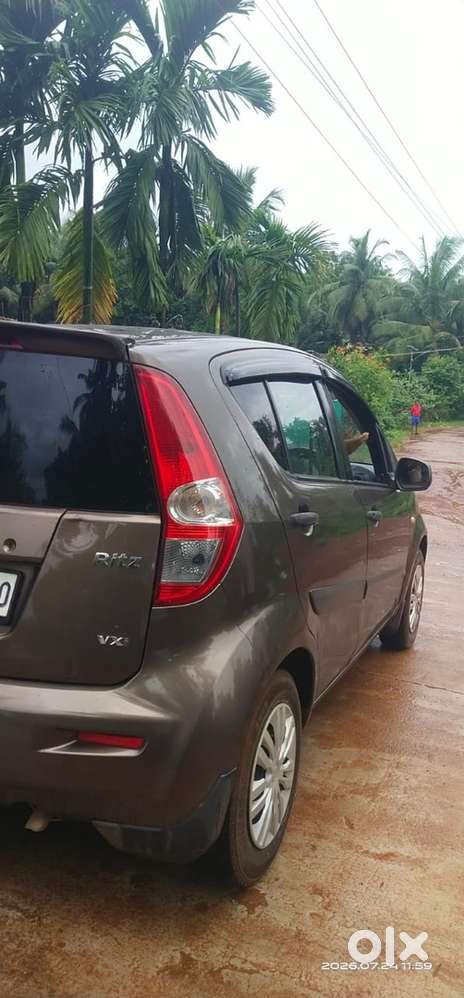 Maruti Suzuki Ritz Petrol Manual 2012