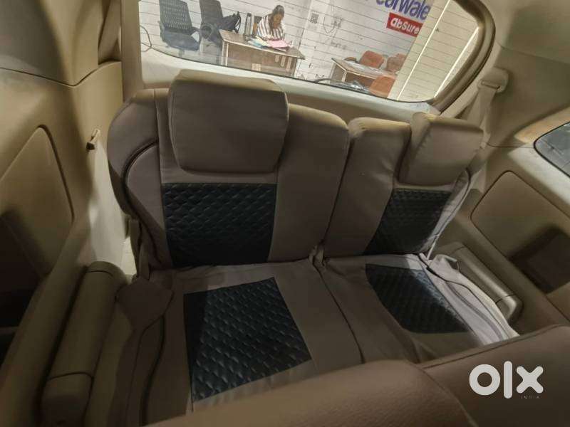 Toyota Innova 2.5 G (diesel) 8 Seater, 2011, Diesel