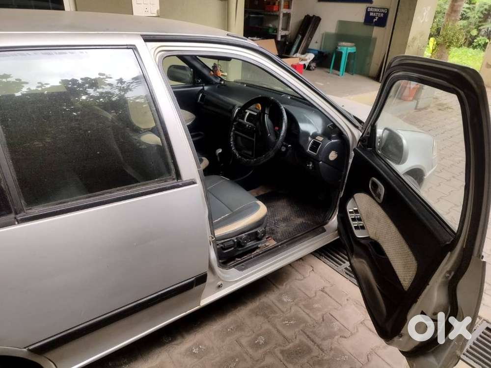 Maruti esteem vxi