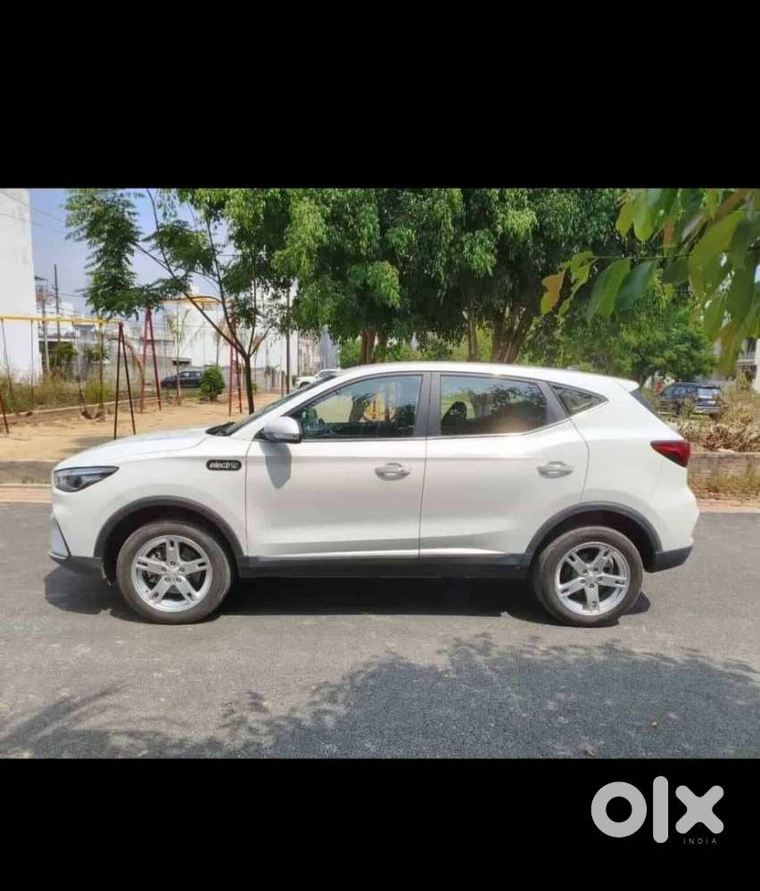 Mg Zs Ev Exclusive Iconic Ivory, 2024, Electric