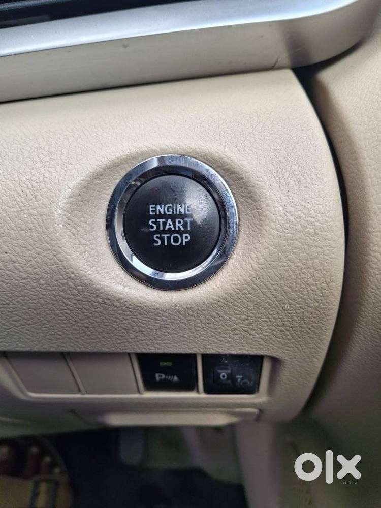 Toyota Yaris V Optional Cvt, 2018, Petrol