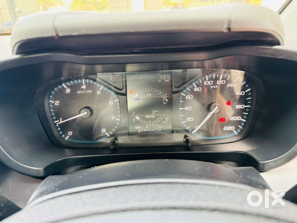 Tata Altroz 1.2 Xm Plus, 2020, Petrol