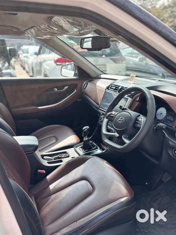 Hyundai Alcazar 1.5 Tdct Signature (o) 7s Petrol, 2023, Petrol