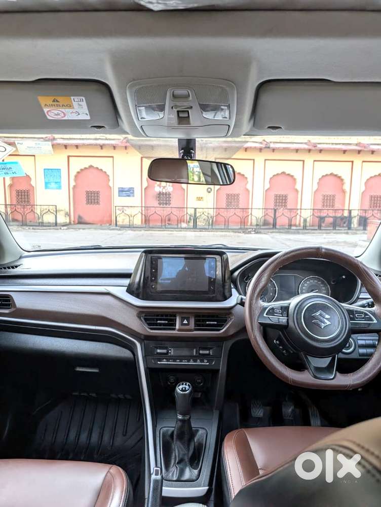 Maruti Suzuki Brezza Zxi S-cng, 2023, Cng & Hybrids