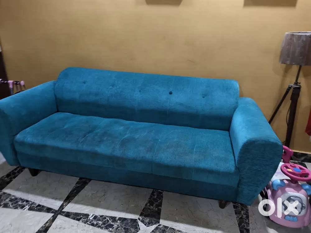 Good sturdy sofa