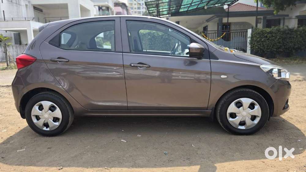 Tata Tiago 1.2 Revotron Xt, 2018, Petrol