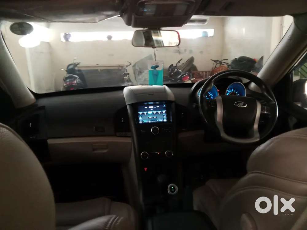 Mahindra Xuv500 2015 Diesel 117000 Km Driven, Well Maintained Car