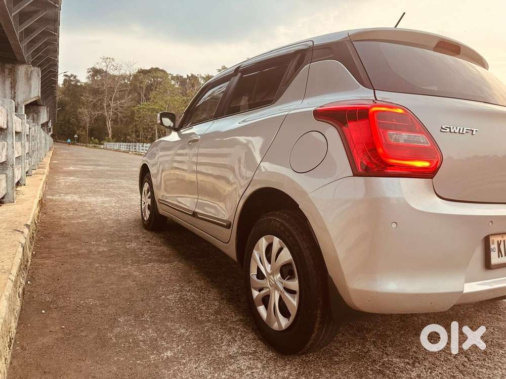 Maruti Suzuki Swift Petrol 2022