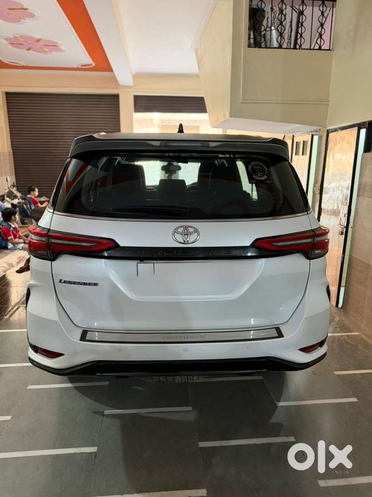 Toyota Fortuner 2024 Legender Diesel Automatic