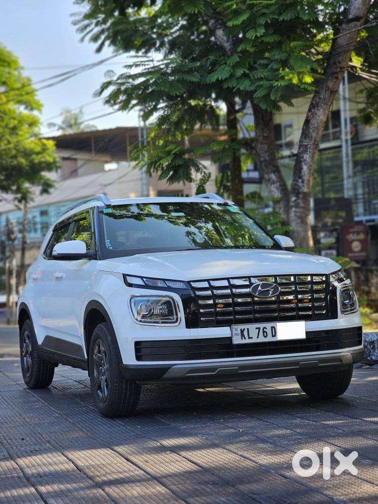 Hyundai Venue 1.2 S (o), 2023, Petrol