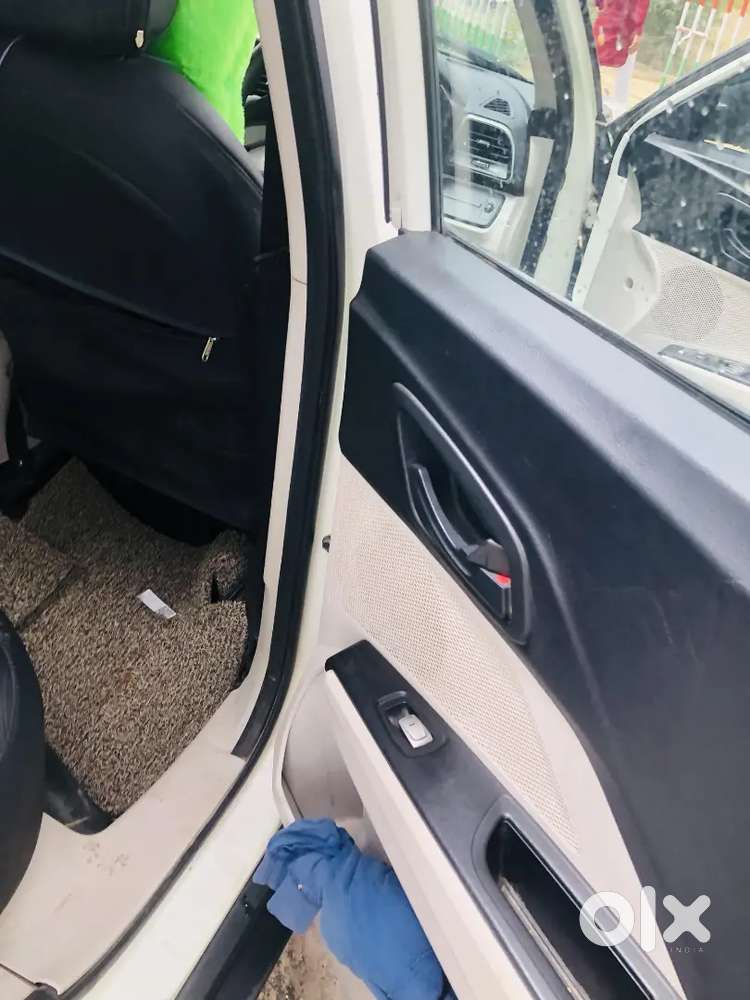 Mahindra Xuv300 Turbosport 2019 Diesel 102000 Km Driven