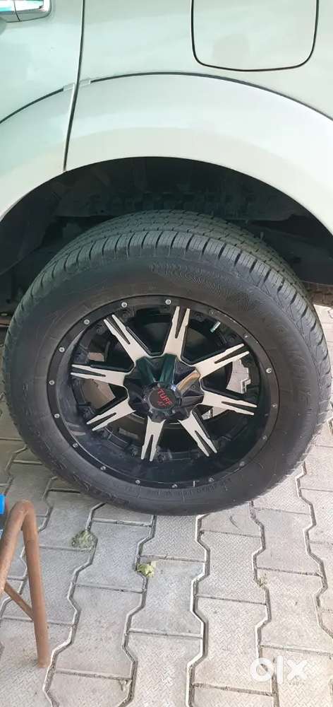 Mitsubishi Pajero Sport 2015