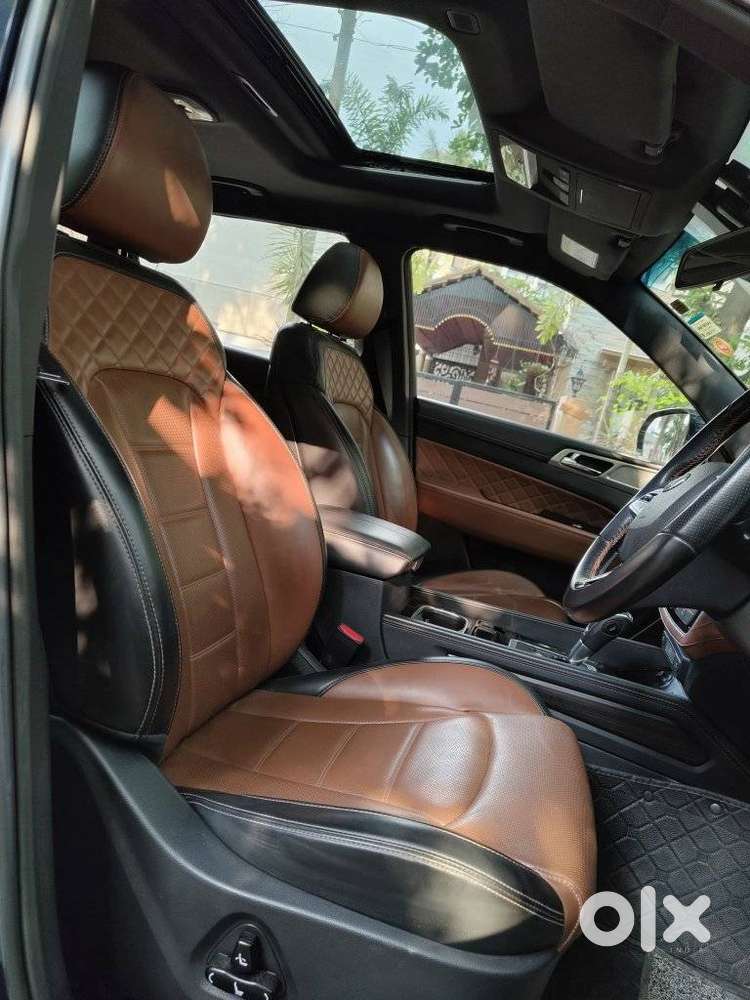 Mahindra Alturas G4 4x2 At, 2022, Diesel