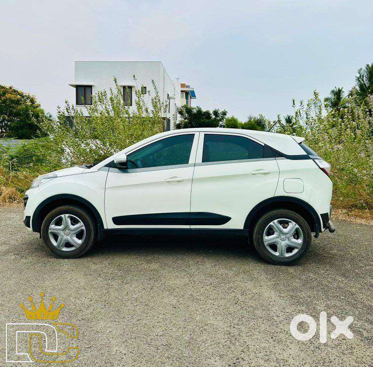 Tata Nexon 1.2 Revotron Xz, 2017, Petrol