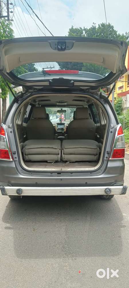 Toyota Innova 2.5 V 7 Str, 2011, Diesel