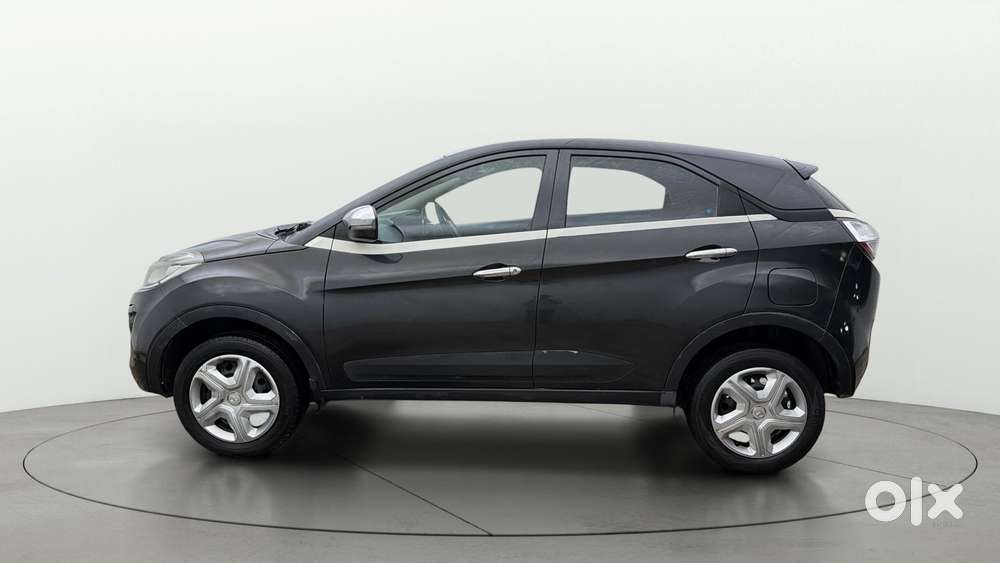 Tata Nexon 1.2 Revotron Xe, 2018, Petrol