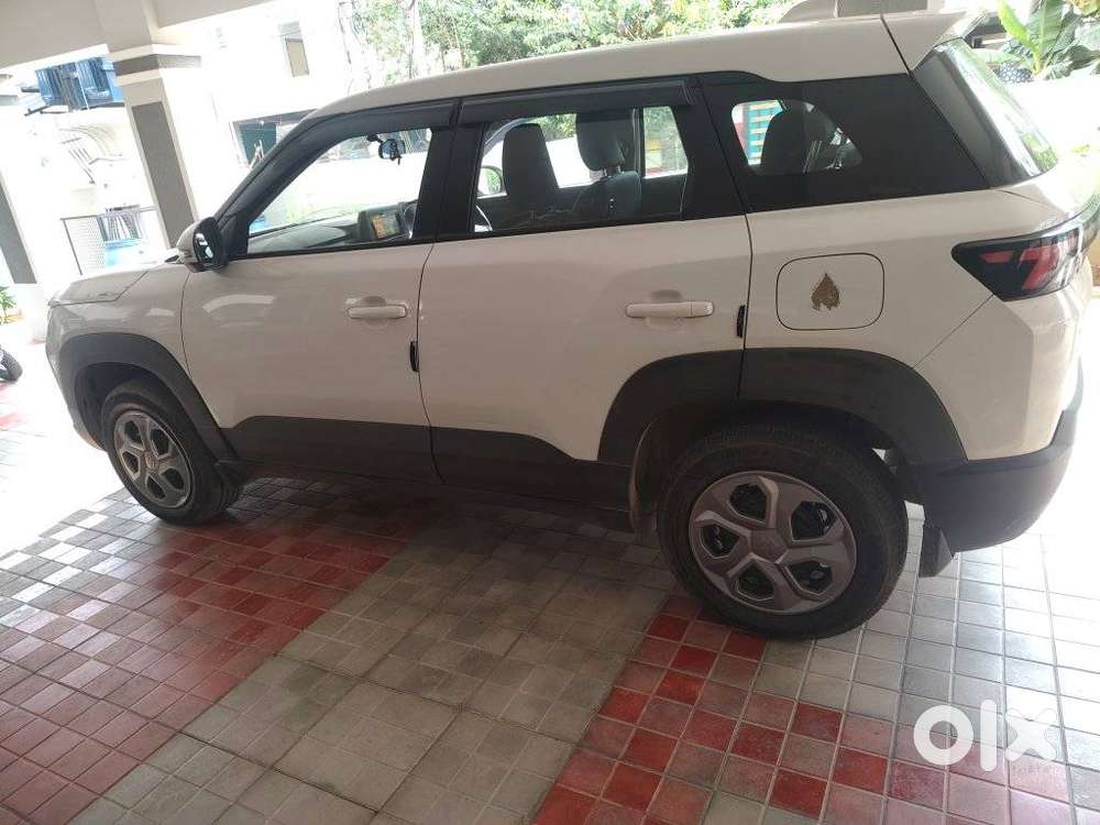 Maruti Suzuki Brezza 1.5 Vxi Smart Hybrid, 2022, Petrol