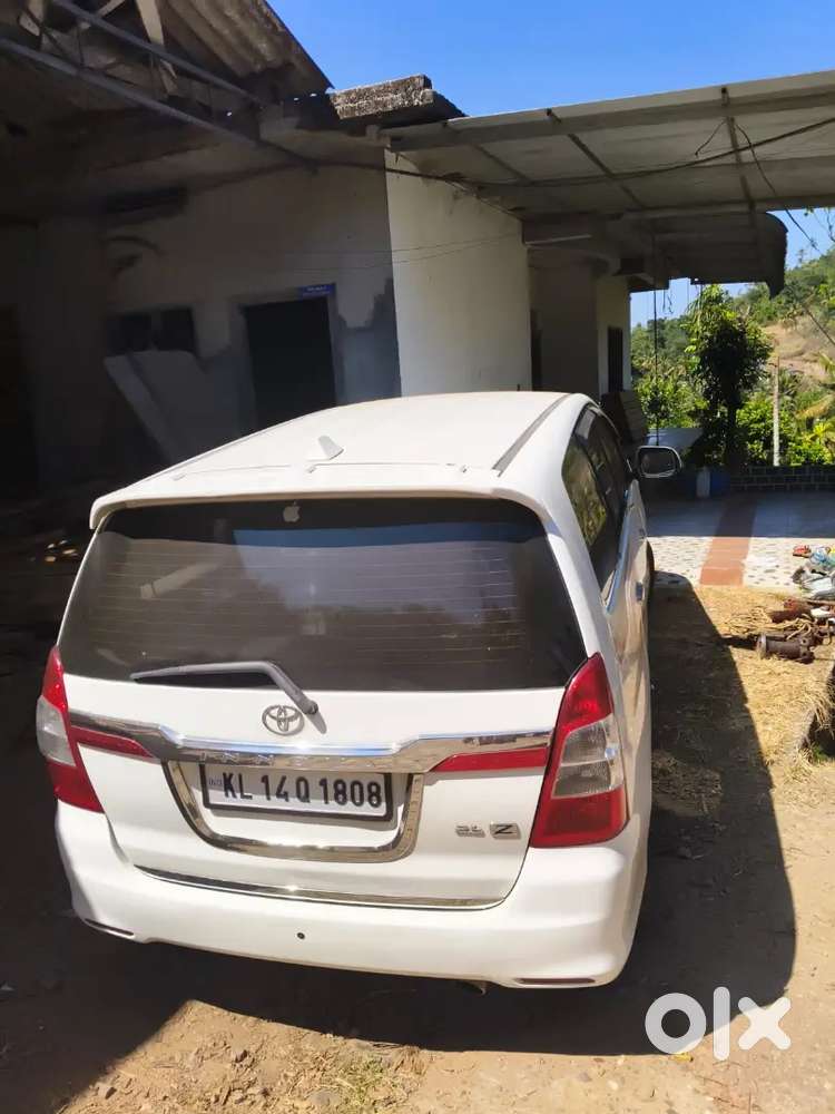 Toyota Innova 2014 Diesel 400000 Km Driven