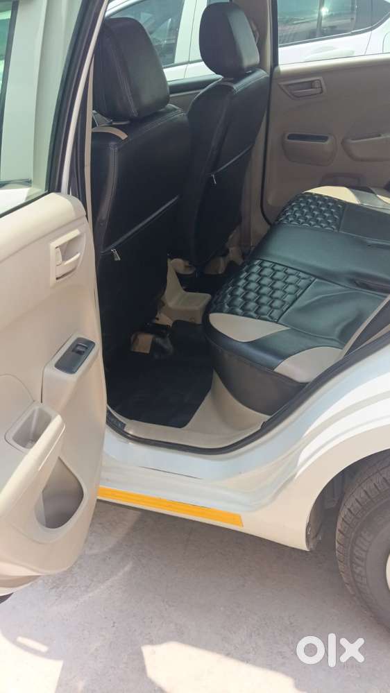 Maruti Suzuki Dzire 1.2 Vxi Cng, 2022, Cng & Hybrids