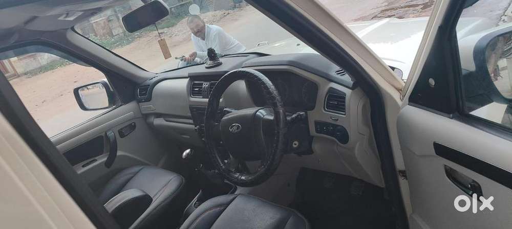 Mahindra Diesel Car 2018