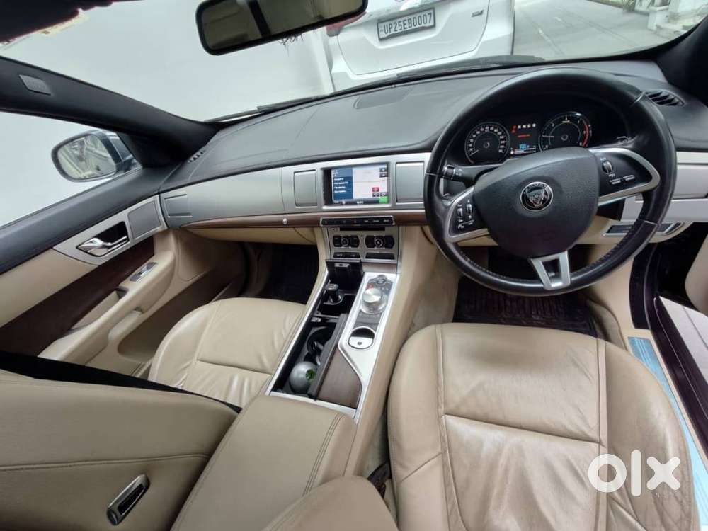 Jaguar Xf 2015 - New Condition - Everything In New Condition