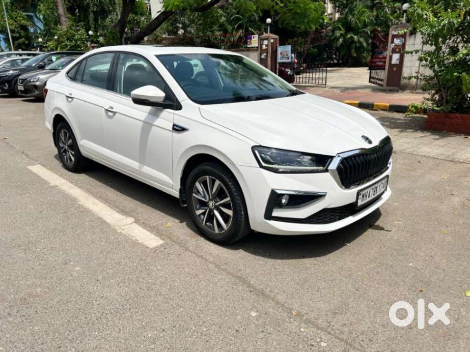 Skoda Slavia 1.0 Tsi Style At, 2023, Petrol
