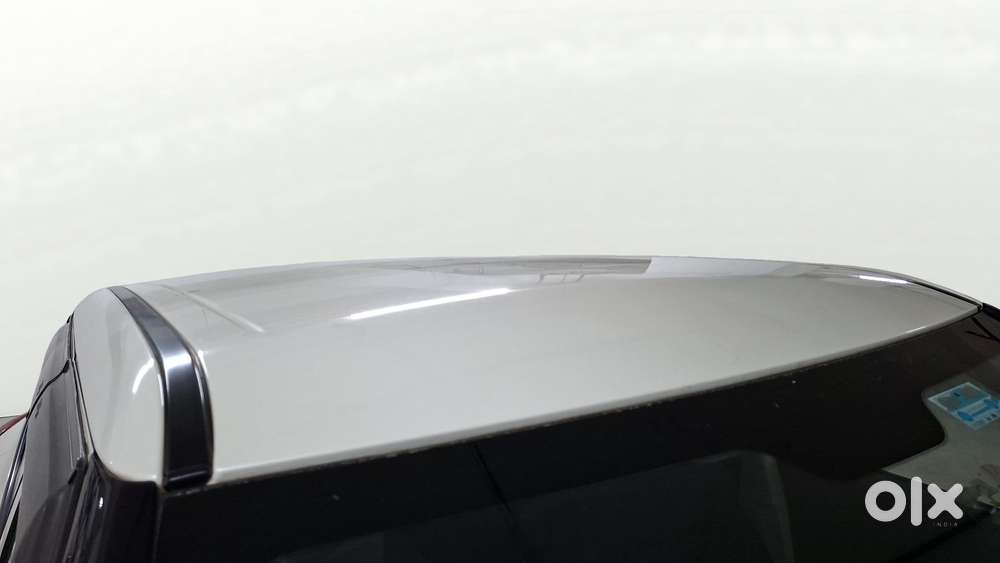 Mahindra Xuv300 W4, 2023, Petrol