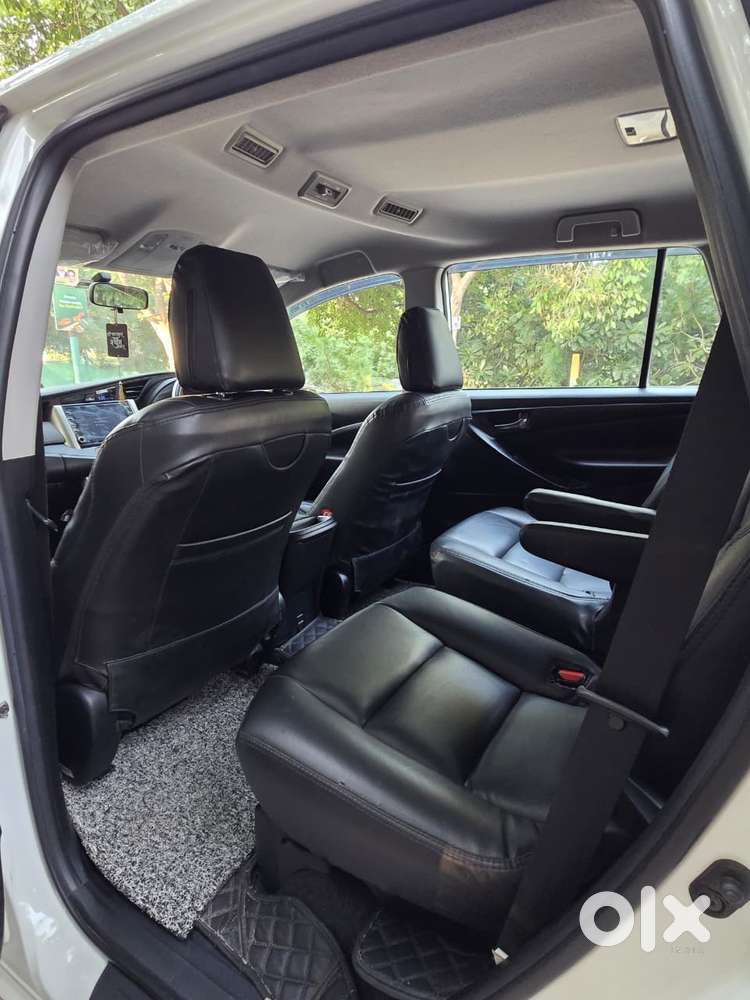 Toyota Innova Crysta 2.4 G Mt, 2022, Diesel