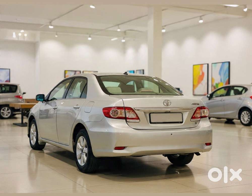 Toyota Corolla Altis [2011-2014] 1.8 Vl At, 2013, Petrol