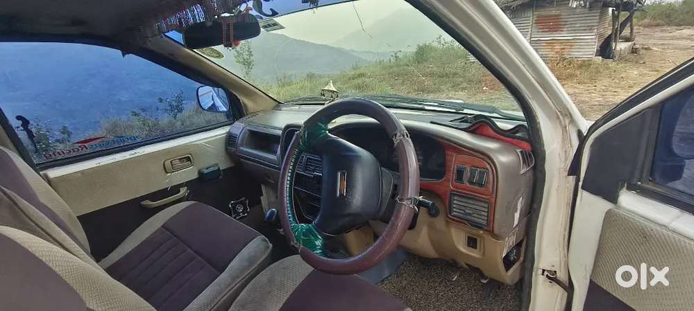 Chevrolet Tavera 2010