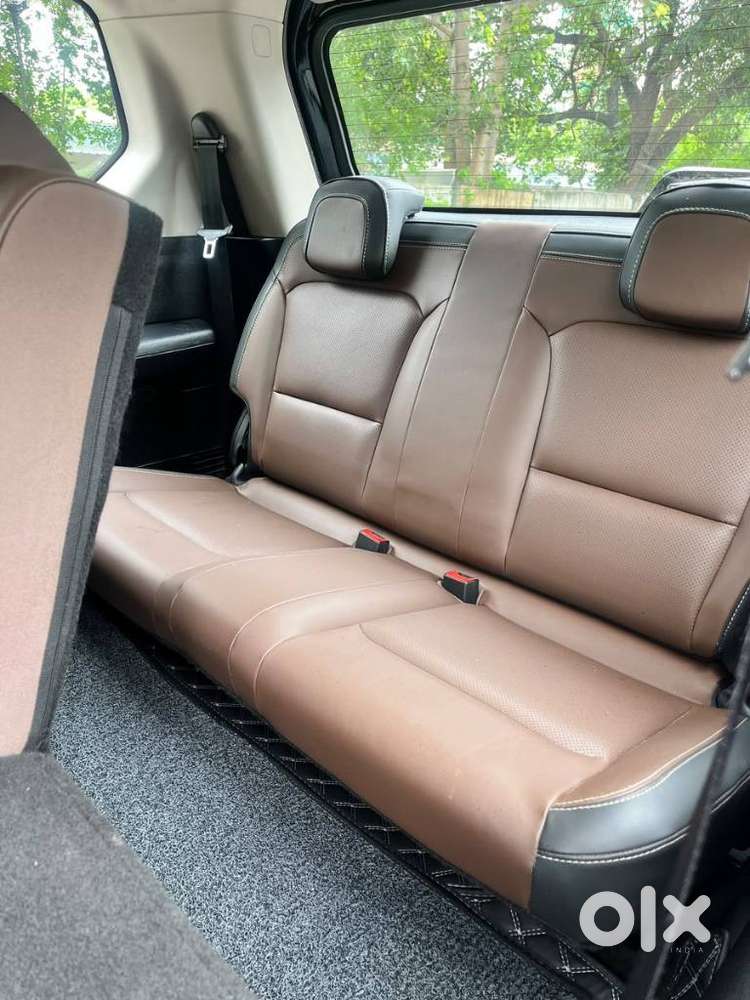 Mahindra Scorpio-n 2.0 Z8 L Petrol At 6 Str, 2022, Petrol